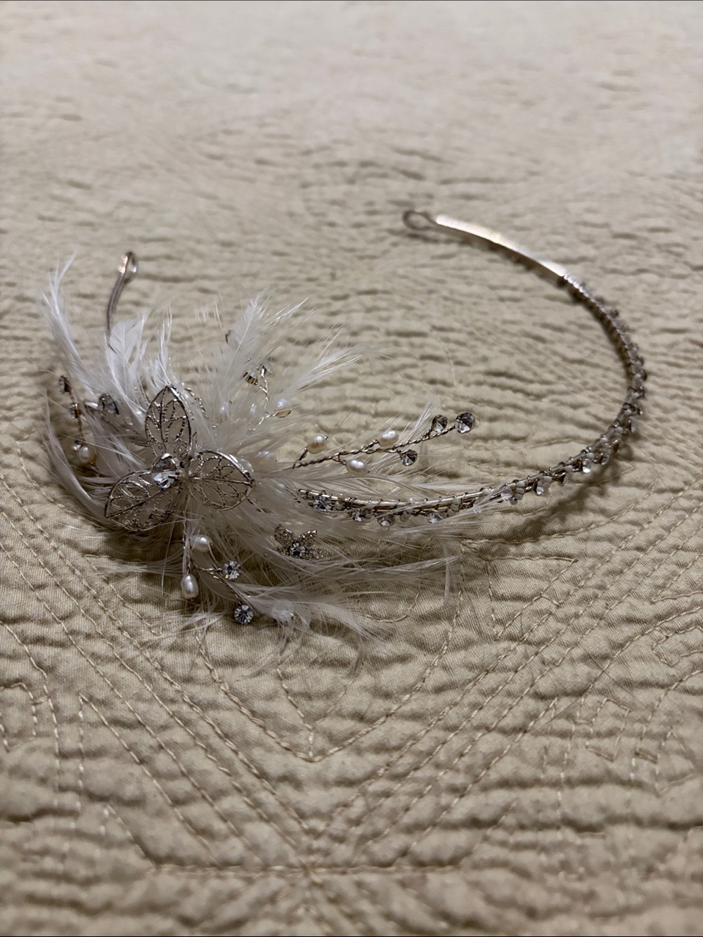 Elegant White Feather, Pearl & Crystal Headband